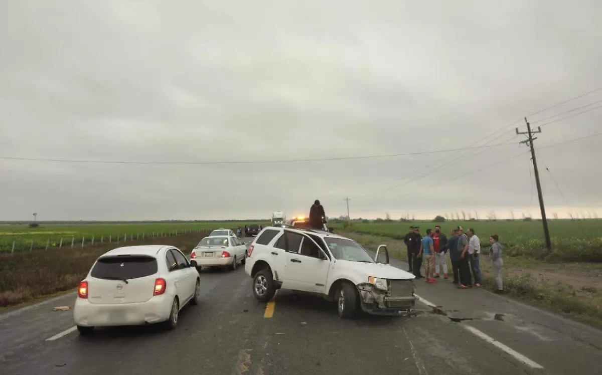 Choque entre camionetas deja cinco lesionados en Tamaulipas 